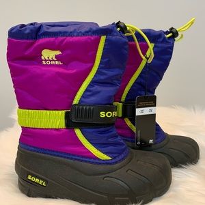 Sorel youth sz 3 purple blue snow boots NWT